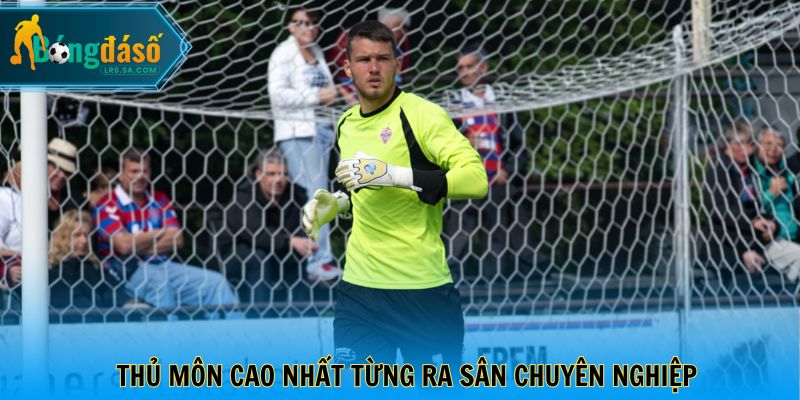Simon Bloch Jorgensen - Thủ môn cao nhất từng ra sân chuyên nghiệp
